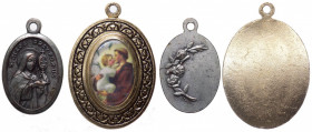 Gruppo di due medagliette votive con Santa Clara e Sant'Antonio - metalli vari

n.a.

Note: Worldwide shipping