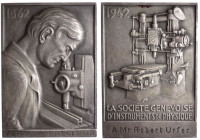 Placca - dedicata a Robert Urfer dalla Societè Genevoise d'Instruments de Physique - 1942 - opus Huguenin - Ag 925

SPL+

Note: Shipping only in I...