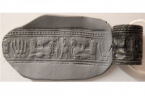 ANCIENT Black Hematite Engraved Cylinder seal.