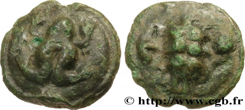 UMBRIA
Type : Uncia coulée 
Date : c. 220 AC. 
Mint name / Town : Tuder, Ombrie ...