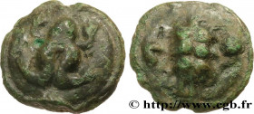 UMBRIA
Type : Uncia coulée 
Date : c. 220 AC. 
Mint name / Town : Tuder, Ombrie 
Metal : bronze 
Diameter : 30  mm
Orientation dies : 12  h.
Weight : ...