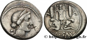 JULIUS CAESAR
Type : Denier 
Date : 45 AC. 
Mint name / Town : Espagne 
Metal : silver 
Millesimal fineness : 950  ‰
Diameter : 18  mm
Orientation die...