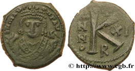 MAURICIUS TIBERIUS
Type : Demi-follis 
Date : an 11 
Mint name / Town : Theoupolis (Antioche) 
Metal : copper 
Diameter : 23  mm
Orientation dies : 5 ...