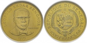 Sénégal
 République (1960 à nos jours) 
 1000 francs or - 1975
 Très rare - 217 exemplaires. 
 FDC Exceptionnel - NGC MS 69
 800 / 1.000