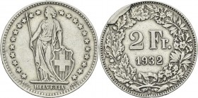 Suisse
 Confédération helvétique (1848 à nos jours) 
 2 francs - 1932 B Berne.
 Rare monnaie fautée. TTB à Superbe
 100 / 200