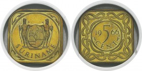 Surinam
 Epreuve sur flan bruni du 5 cents - 1966 Utrecht.
 Très rare.
 Flan Bruni - NGC PF 66 CAMEO
 100 / 200