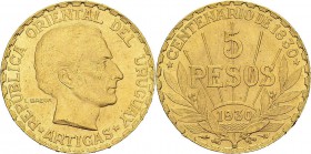 Uruguay
 République (1930 à nos jours)
 5 pesos or - 1930 Paris - L. Bazor. 
 Frappé pour le centenaire de l'Uruguay. 
 Superbe à FDC
 300 / 400...
