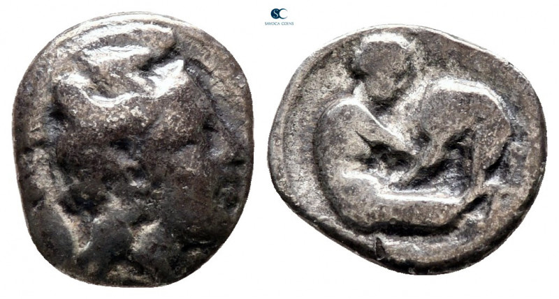 Calabria. Tarentum circa 380-325 BC. 
Diobol AR

10 mm, 0,90 g



nearly ...