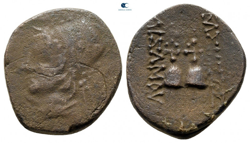Kings of Sophene. Arsames circa 255-225 BC. 
Bronze Æ

17 mm, 3,37 g



n...