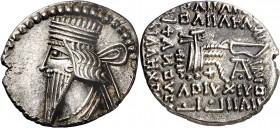 Imperio Parto. Vologases III (105-147 d.C.). Ectabana. Dracma. (S.GIC. 5831) (Mitchiner A. & C. W. 672). 3,68 g. MBC+.