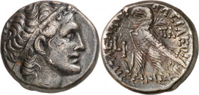 Egipto Ptolemaico. (41-40 a.C.). Cleopatra VII (51-30 a.C.). Tetradracma. (S. 7952 var) (BMC. VI, pág. 115, nº 11). Leve grieta. Pátina oscura. 13,18 ...