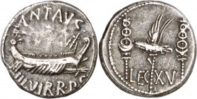 (32-31 a.C.). Marco Antonio. Denario. (Spink 1479 var) (Co. 47) (Craw. 544/30). Ex Áureo 27/05/1999, nº 33. 3,58 g. MBC.