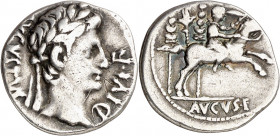 (8-7 a.C.). Octavio Augusto. Denario. (Spink 1596) (S. 40) (RIC. 199). Rayitas en anverso. 3,64 g. MBC.
