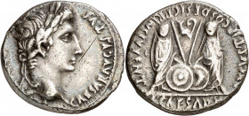 (2 a.C. - 4 d.C.). Octavio Augusto. Denario. (Spink 1597) (S. 43) (RIC. 207). 3,72 g. MBC.
