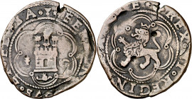 Reyes Católicos. Cuenca. 4 maravedís. (AC. 135). Dos punzonadas en reverso. Grieta. 7,46 g. BC+.