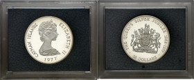 Islas Caymán. 1977. Isabel II. 25 dólares. (Kr. 14). 25º Aniversario de Reinado. En estuche oficial con certificado. AG. 51,35 g. Proof.