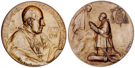 1901. Barcelona. Cardenal Casañas. (Cru.Medalles 952a). Grabador: E. Arnau (firmado a buril) y E.A. en anagrama la ARTCA. Medallística. Bronce. 28,76 ...