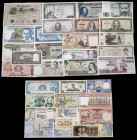 Lote de 34 billetes de diferentes países, 3 españoles. A examinar. BC+/S/C.