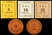 Parets del Vallès. Cooperativa Obrera "La Progresiva". 5, 10, 25 céntimos y 5 pesetas (dos). (T. 2063, 2064a, 2065 y 2066). 5 cartones, 2 redondos, un...