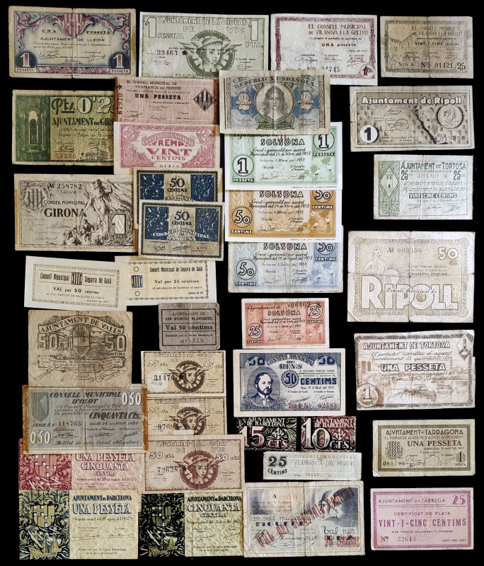 Lote de 36 billetes catalanes de la Guerra Civil y 2 pesetas 1938. A examinar. B...