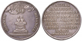 NAPOLI. Carlo di Borbone (1734-1759). Medaglia 1738. Coniata a Dresda. AG (Ø 34 mm. g 13,65). Per le nozze di Carlo con Maria di Sassonia Figlia di Fe...