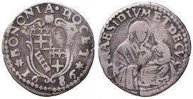 BOLOGNA. Innocenzo XI ( 1676-1689). Carlino 1686. AG (g 1,62). Munt.233c.
qBB
