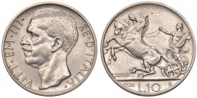 Vittorio Emanuele III (1901-1943). 10 lire 1926 Biga. Bordo largo D/ e R/. AG. Gig.55a. RR. Pulita.
Periziata Esposito Marco
BB