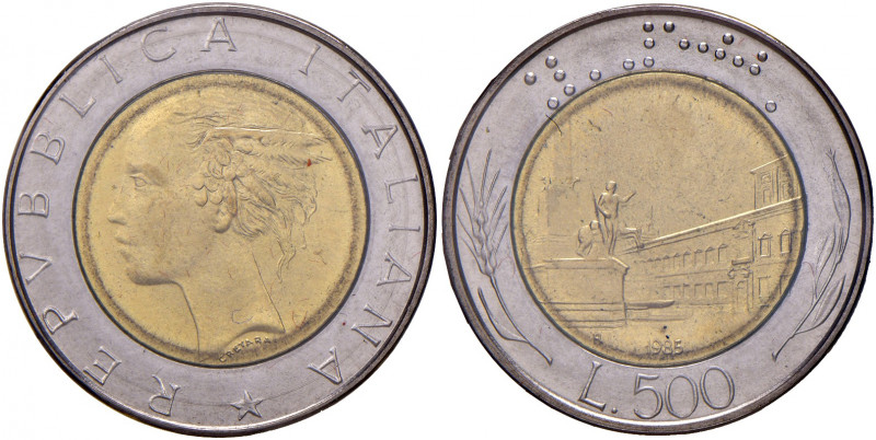 Repubblica Italiana. 500 lire 1985 Bimetallica. Testa Media e Firma Piccola. AC/...