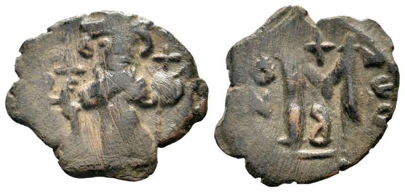 CONSTANS II.(641-668 AD). Follis. Constantinople.Constans, beardless, standing f...