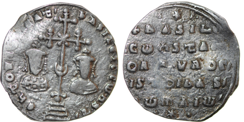 Byzantine Emipre. Basil II Bulgaroktonos, with Constantine VIII 976-1025. AR Mil...