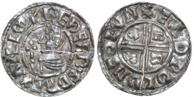 England. Aethelred II 978-1016. AR Penny (20mm, 1.23g, 3h). Crux type (BMC iiia, Hild. C). London mint; moneyer Eadweald. Struck circa 991-997. + ÆÐEL...