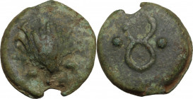Dioscuri/Mercury series. AE Cast Sextans, c. 280 BC. Obv. Scallop shell; below, two pellets. Rev. Caduceus between two pellets. Cr. 14/5; Vecchi ICC 3...