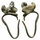 Ancient Roman very elegant twisted silver earring, 
Reference:
Condition: Very Fine

Weight: 2.9 gr
Diameter: 34 mm