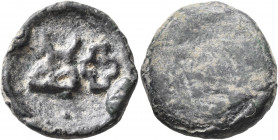 INDIA, Post-Mauryan (Punjab). Taxila (local coinage). AE (Bronze, 20 mm, 3.94 g), Taxila city state (Pushkalavati), circa 220-170 BC. Three-arched hil...