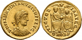 Valentinian II, 375-392. Solidus (Gold, 20 mm, 4.51 g, 12 h), Treveri, 377-380. D N VALENTINIANVS IVN P F AVG Pearl-diademed, draped and cuirassed bus...