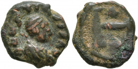 Justin I, 518-527. 1/2 Nummus (Bronze, 10 mm, 0.83 g, 4 h), Thessalonica. Diademed, draped and cuirassed bust of Justin I to right. Rev. Large T flank...