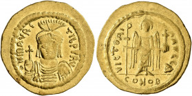 Maurice Tiberius, 582-602. Solidus (Gold, 22 mm, 4.50 g, 7 h), Constantinopolis, 583-601. O N mAVRC TIb P P AV Draped and cuirassed bust of Maurice Ti...