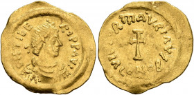 Maurice Tiberius, 582-602. Tremissis (Gold, 17 mm, 1.41 g, 6 h), Constantinopolis. O N TIbЄRI P P AVG Pearl-diademed, draped and cuirassed bust of Mau...