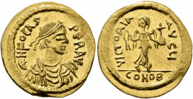 Phocas, 602-610. Semissis (Gold, 19 mm, 2.18 g, 7 h), Constantinopolis, 607-610. δ N FOCAS PЄR AVG Pearl-diademed, draped and cuirassed bust of Phocas...