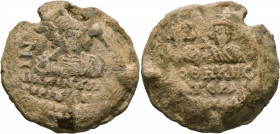 Mikkinos and Gregorios, genikoi kommerkiarioi, 668-681. Seal (Lead, 33 mm, 27.73 g, 12 h). MIKKIN૪ S Γ[PH]/ΓOPI૪ [Γ]ЄNIK.../...(in three lines); IN-[Δ...