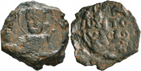 CRUSADERS. Antioch. Tancred, regent, 1101-1112. Follis (Bronze, 25 mm, 8.05 g, 12 h). Ο / ΠΕ-Τ/P/O/C Nimbate bust of St. Peter facing, raising his rig...