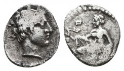 CILICIA, Tarsos. Circa 370 BC. AR Obol . Female kneeling left, casting astragaloi / Youthful male head right.

Condition: Very Fine

Weight: 0,5 gr
Di...