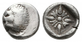 IONIA, Miletos. ca. 480-450 BC. AR Obol (1.16 gm). Forepart of lion / Incuse punch with stellate pattern.

Condition: Very Fine

Weight: 1 gr
Diameter...