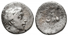Kings of Cappadocia, Ariobarzanes III. AR Drachm 52-42 BC.

Condition: Very Fine

Weight: 3,1 gr
Diameter: 16 mm