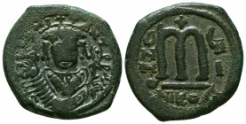Tiberius II Constantine. Nicomedia Dated RY 7 (580/1).
Æ Follis
D m TIb CONSTANT P P AVC, Crowned bust facing, wearing consular robes and holding mapp...