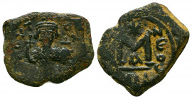 CONSTANS II. 641-668 AD. Æ Follis. Syracuse mint. Struck 650-651 AD.
Reference:
Condition: Very Fine

Weight: 3,5 gr
Diameter: 21 mm