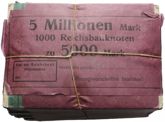 DEUTSCHLAND 
 5000 Mark. Originalbund zu 1000 Reichsbanknoten (Betrag 5 Million...