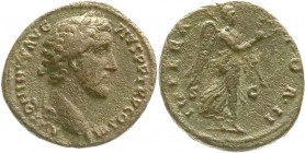 Römische Münzen
Kaiserzeit
Antoninus Pius, 138-161
As 143/144. Belorb. Brb. r./IMPERATORII SC. Victoria steht r. 9,19 g. Stempelstellung 10 h. sehr...