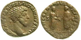 Römische Münzen
Kaiserzeit
Marcus Aurelius, 161-180
Dupondius TRP XVI = 161. Kopf mit Strahlenbinde r./CONCORD AVGVSTOR TRP XVI COS III SC. Marcus ...