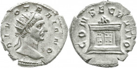 Römische Münzen
Kaiserzeit
Trajan Decius, 249-251
Antoninian 250 auf Divus Trajanus. DIVO TRAIANO. Kopf des vergöttlichten Trajan mit Strahlenb./CO...
